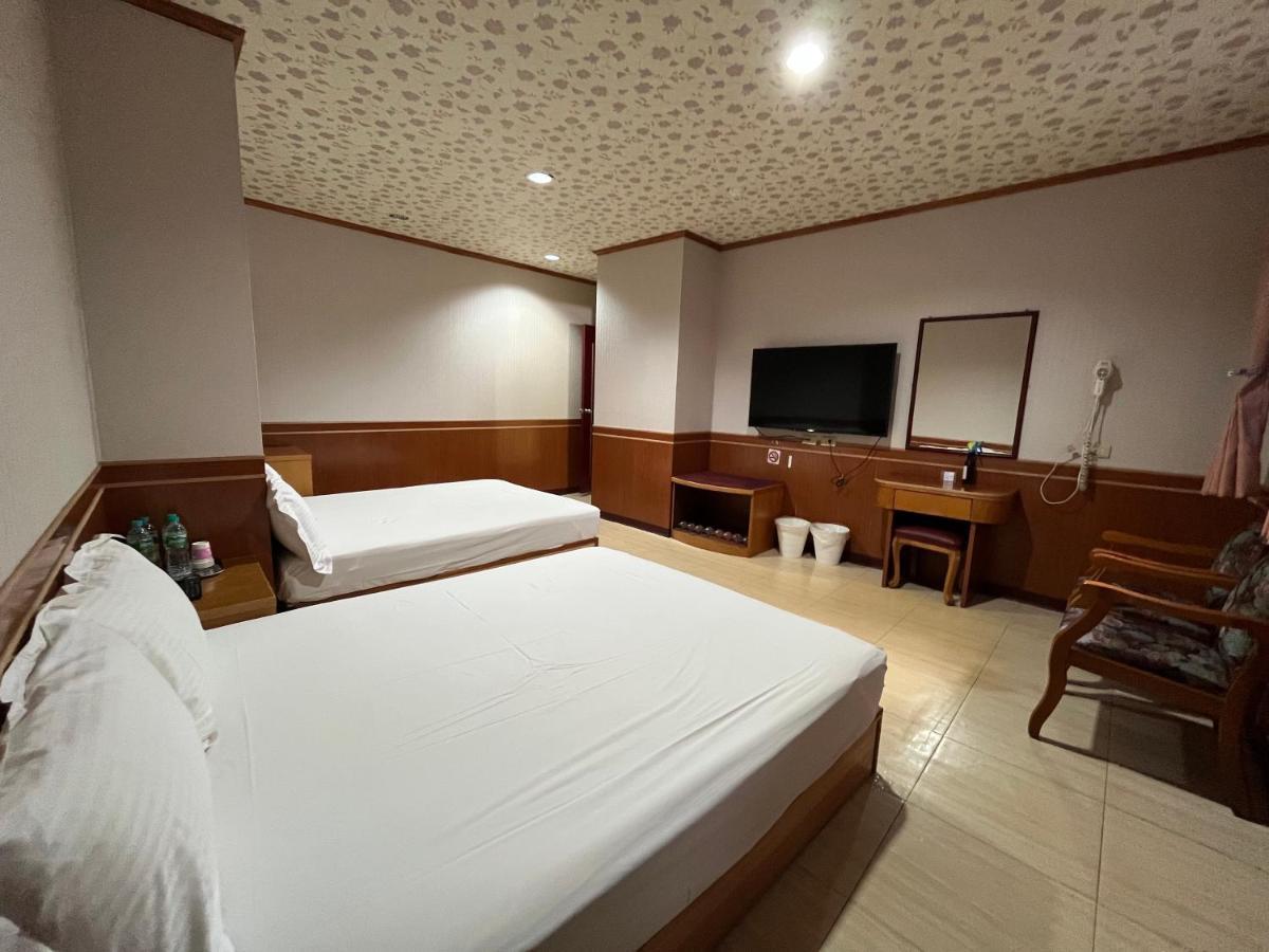 Jiaoxi Hot Spring Hotel Zewnętrze zdjęcie